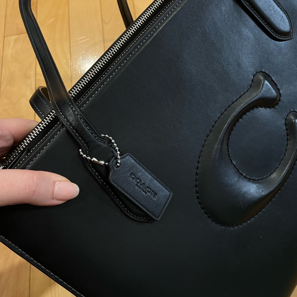 Coach Tote Bag - Black with letter "C" - Picture 2 of 5